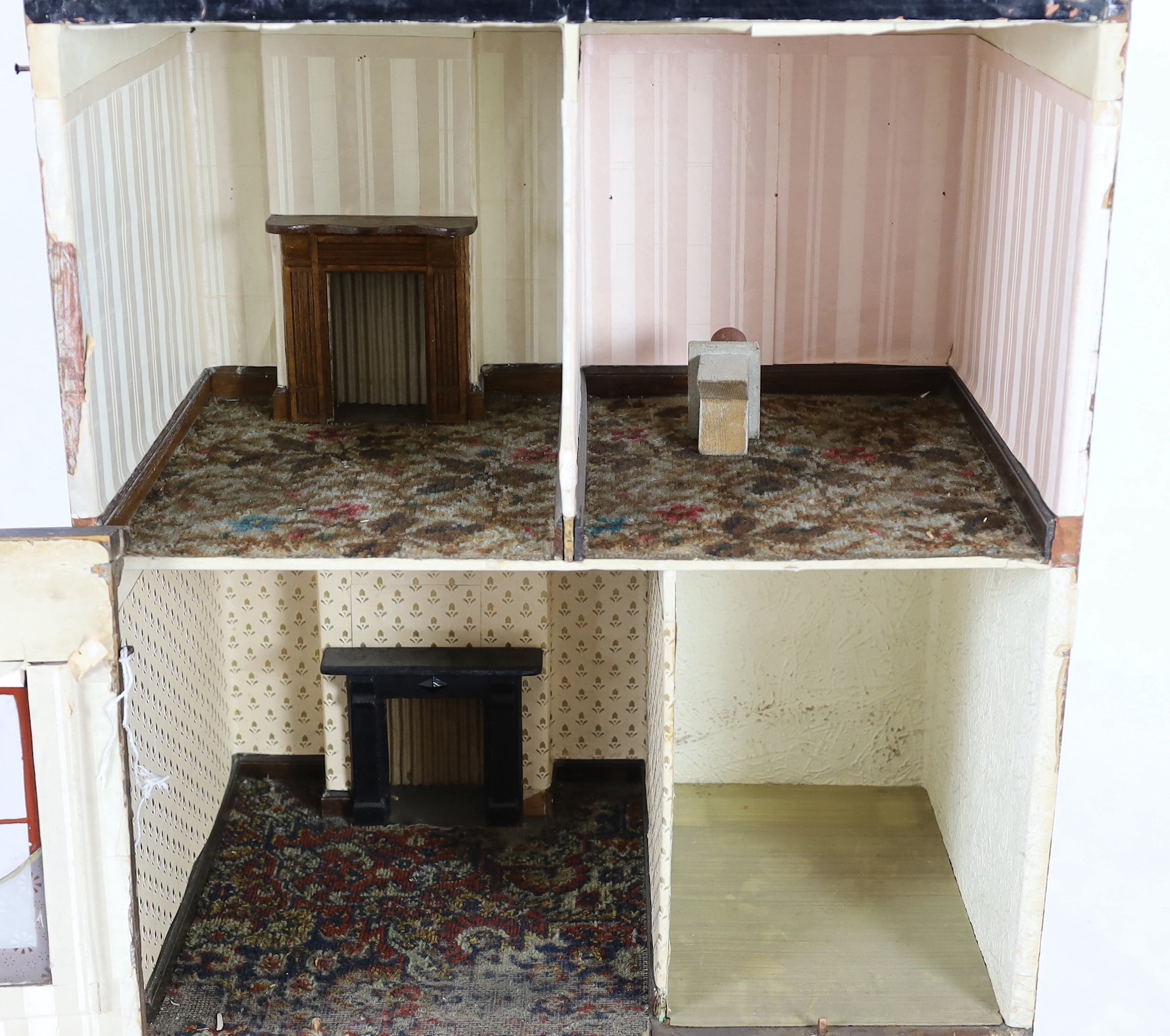 'Museum Villa': A mid 19th century furnished English dolls’ house